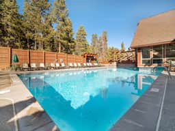 Ski-In/Ski-Out Condo, Steps to Main St & Pool - Image 5
