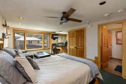 Ski-In/Ski-Out Condo: Prime Main St. Location, Views - Image 5
