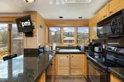 Ski-In/Ski-Out Condo: Prime Main St. Location, Views - Image 4