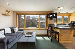 Ski-In/Ski-Out Condo: Prime Main St. Location, Views - Image 2