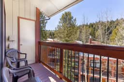 Prime Breck Location – Walk to Ski & Shops - Image 4