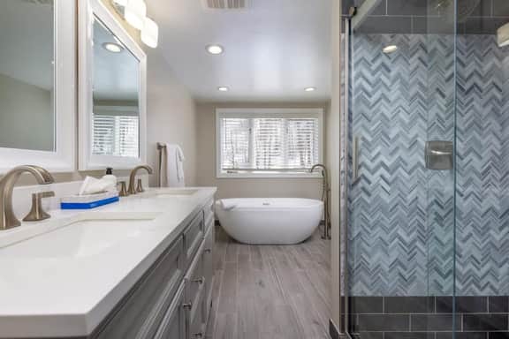 Peak 9 Breck Condo w/Hot Tub & Mountain Views - Image 4