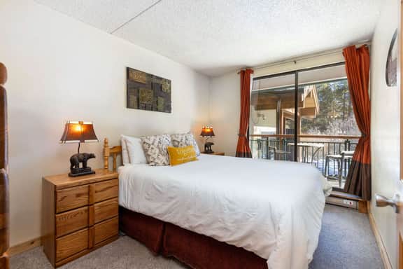 Ski Straight to Your Cozy Condo in the Mountains - Image 5
