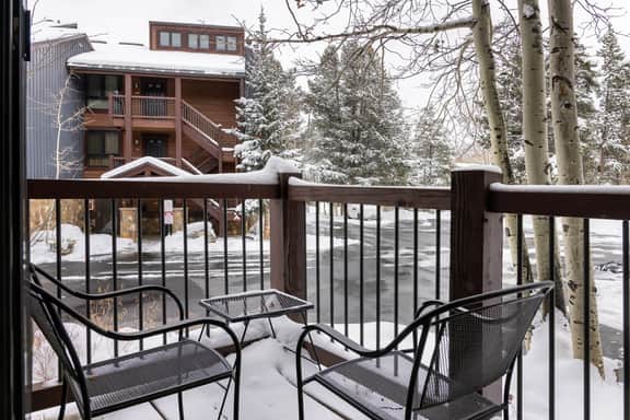 Breckenridge Condo w/ Hot Tub & Mountain Views - Image 5